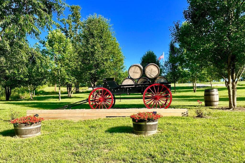 #4 Kentucky Bourbon Trail Bourbon Barrel Cottages Lawrenceburg Eksteriør bilde